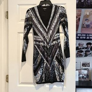 Express Dress Sequence and Mesh